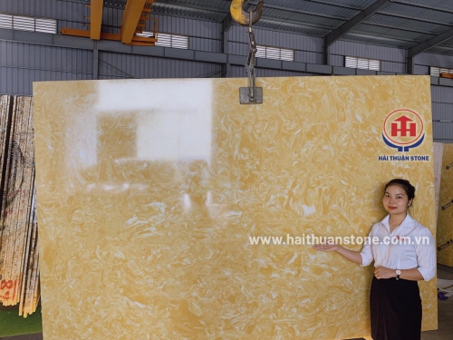 Đá nhân tạo vàng vân mây