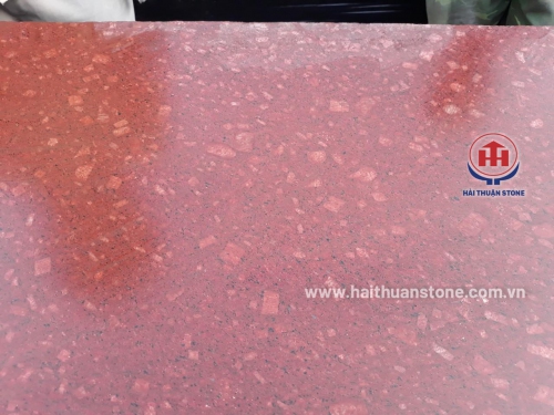 Đá Granite đỏ nhuộm hoa siêu to