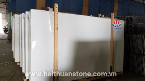 Đá nhân tạo trắng sứ xịn